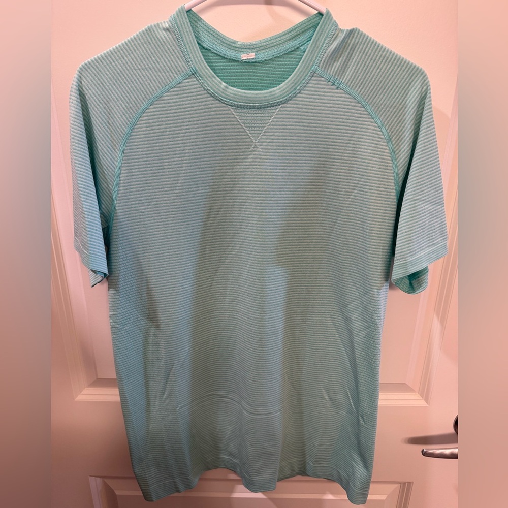 Rare Lululemon Mint Green Metal Vent Tech Shirt Small